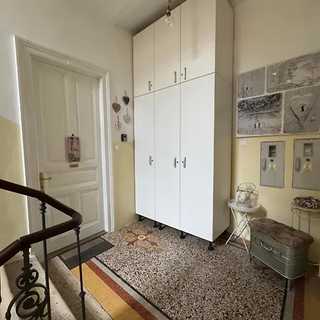 Apartament Bella *