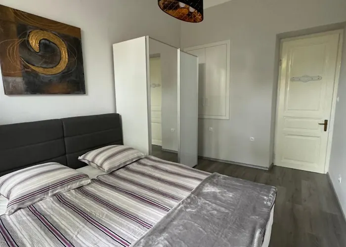 Апартаменты Bella *